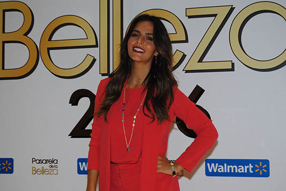 PASARELA DE LA BELLEZA Y ALGO MÁS